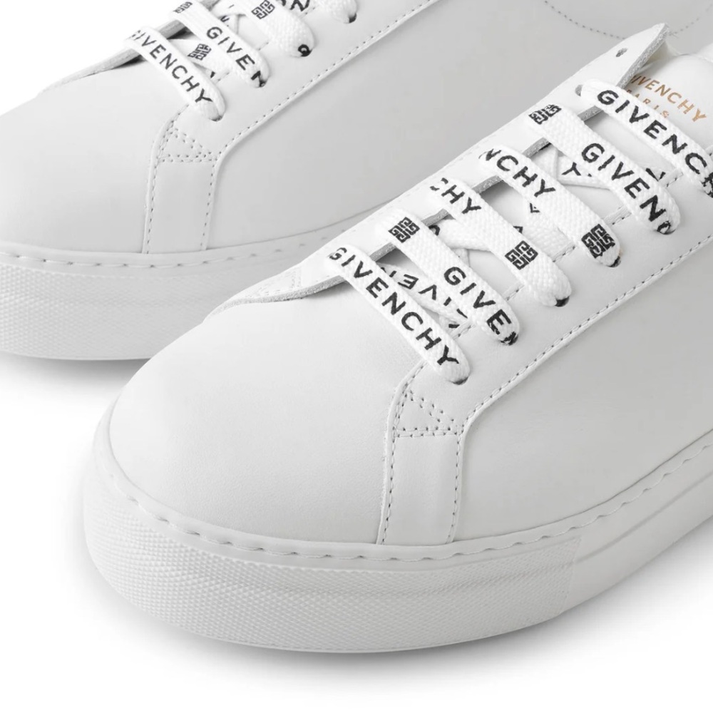 🤍 Authentic Givenchy Urban Logo Sneakers White 6.5 🤍
